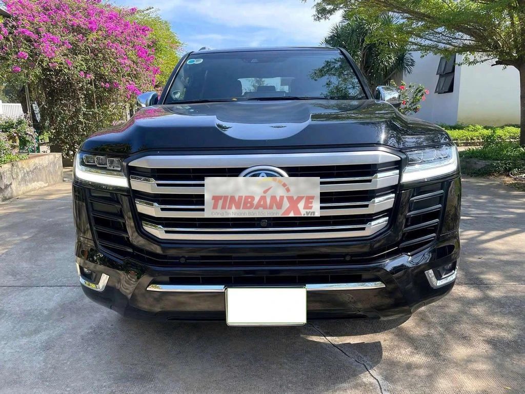 Toyota Land Cruiser 2024 Đen 18000 km