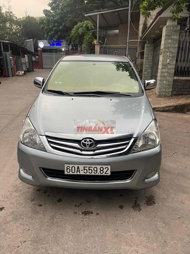 Toyota Innova 2011 Gsr - 158500 km