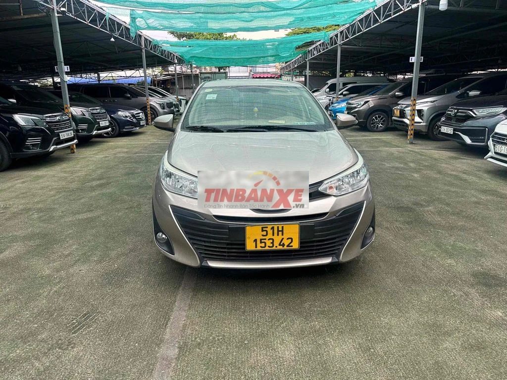 Toyota Vios Số tự động màu Vàng
