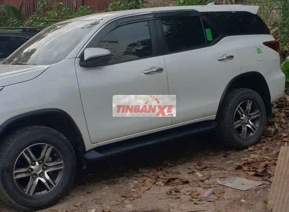Toyota Fortuner 2024 2.4L 4x2AT Trắng Ngọc trai