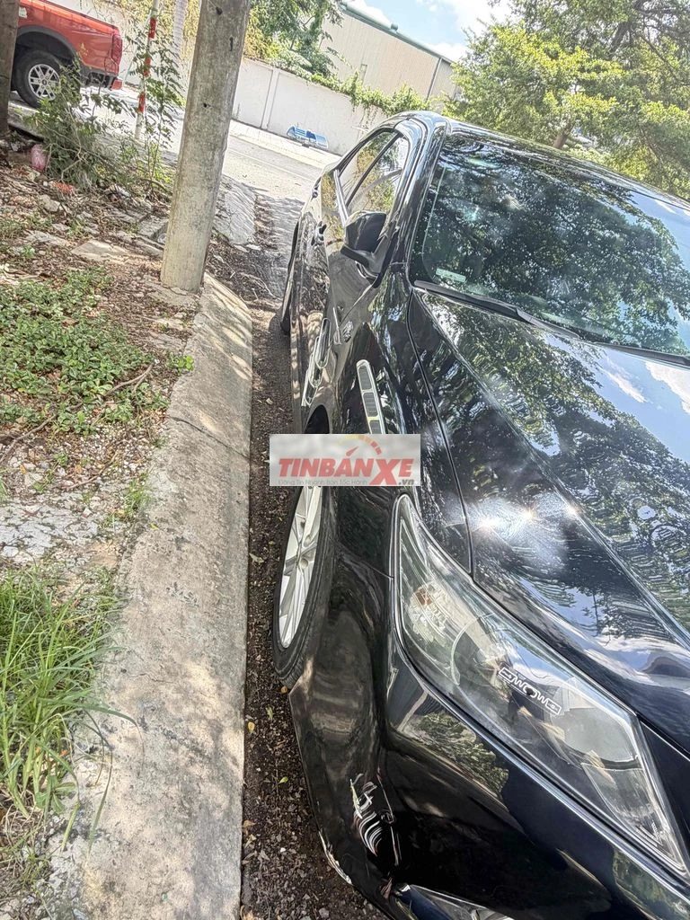 Toyota Camry 2.5Q 2013 Đen bán gấp trong hôm nay