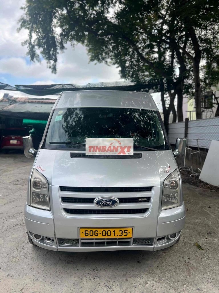 Ford Transit 2011 6 chỗ Bạc