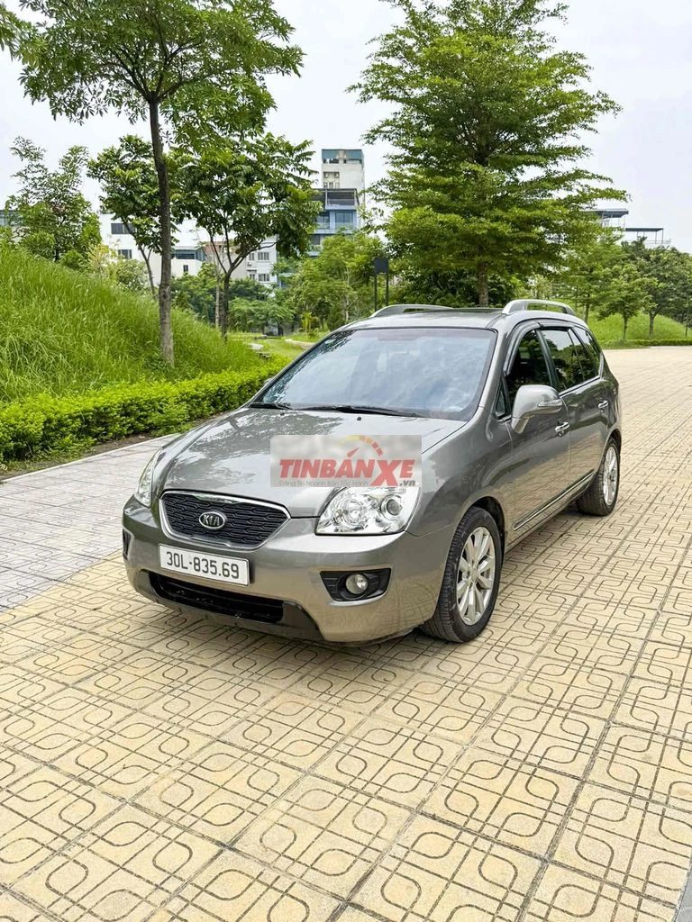 Kia Carens nhập khẩu bản full 7 chỗ nguyên bản