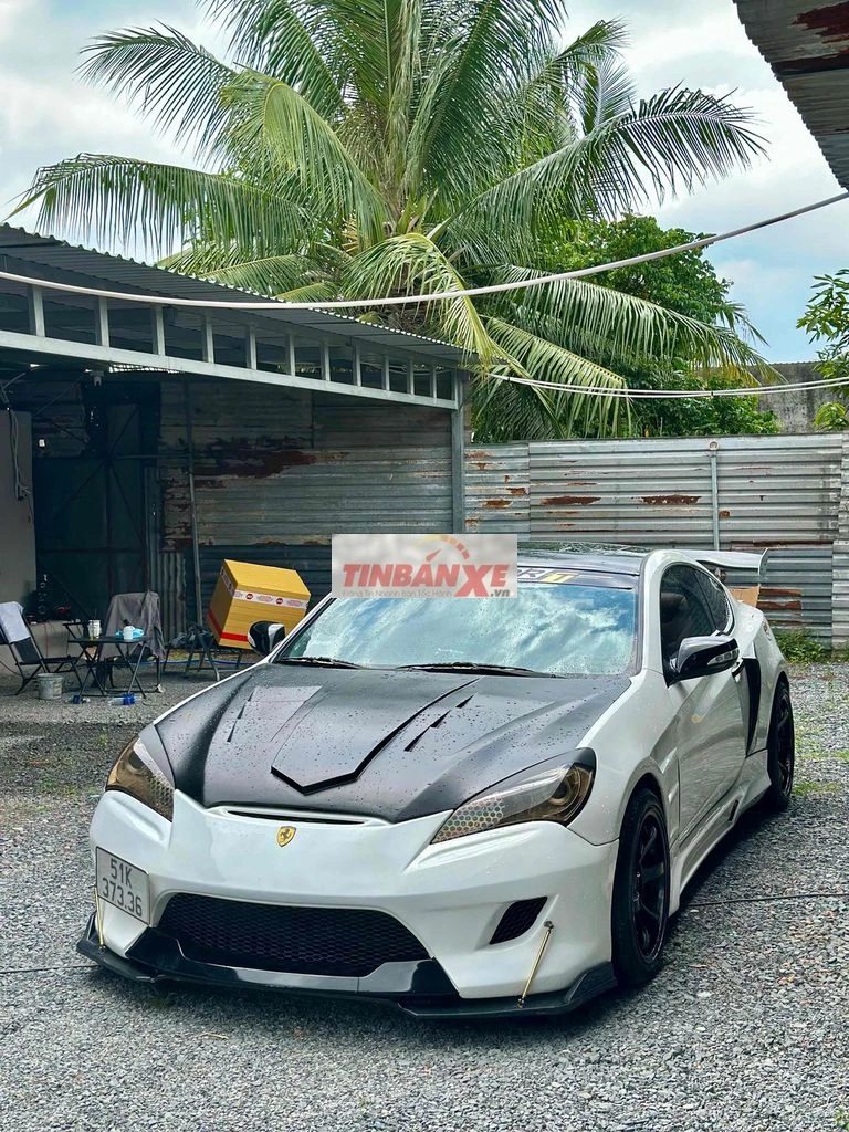 Hyundai Genesis Coupe 2010 2.0 Turbo Trắng