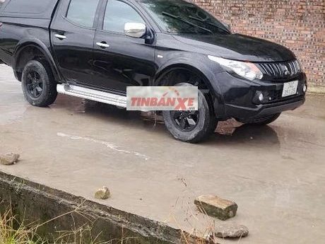Mitsubishi Triton 2017 Đen