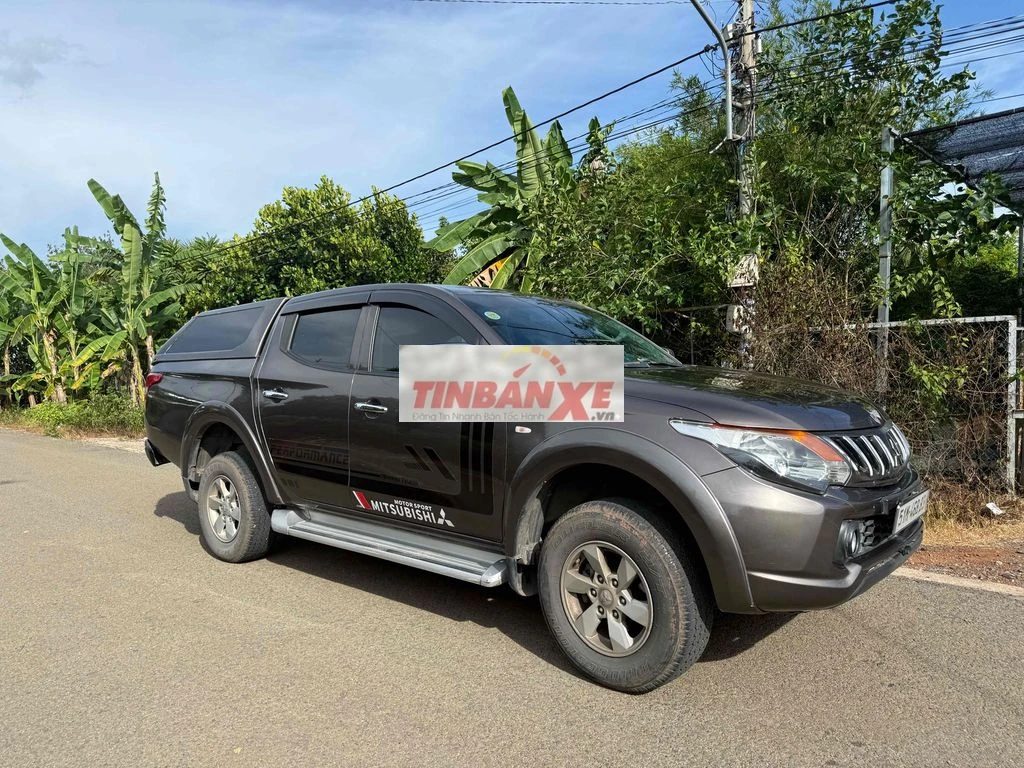 Mitsubishi Triton 2017 Số tự động Máy dầu Xám