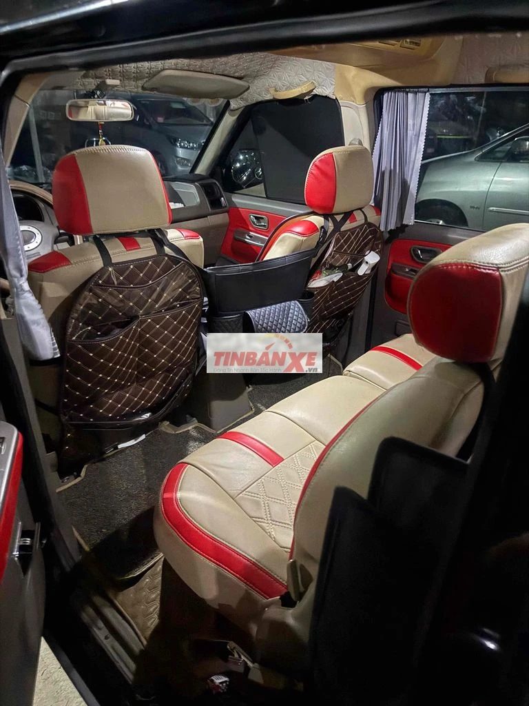 Mitsubishi Jolie 2005 Đen 5 chỗ