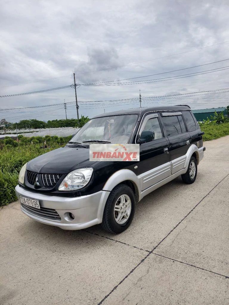 Mitsubishi Jolie 2005 Đen