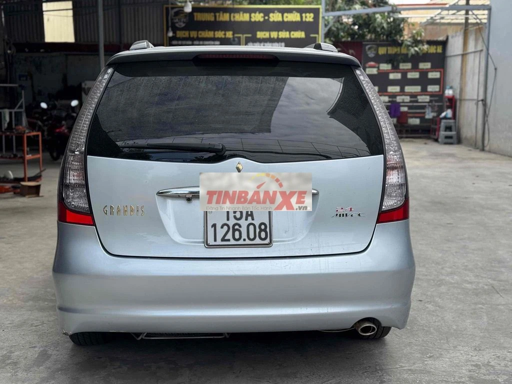 Mitsubishi Grandis 2008 Bạc 8 vạn km