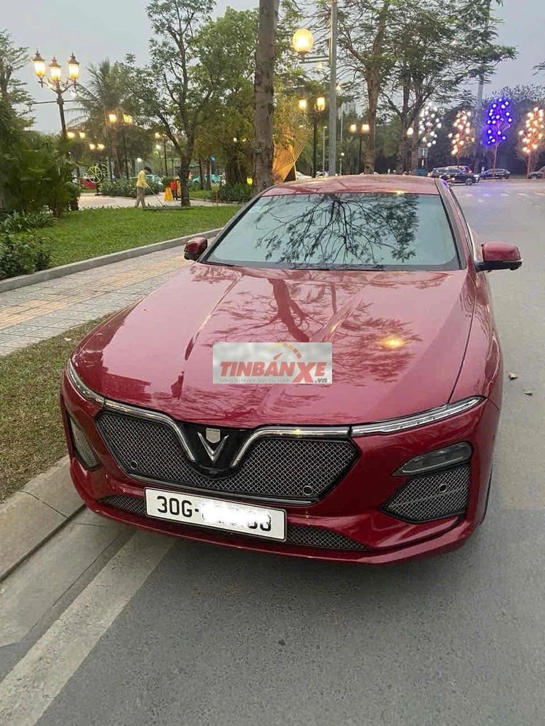 Đổi sang xe điện nên mình bán lại chiếc Lux A Plus