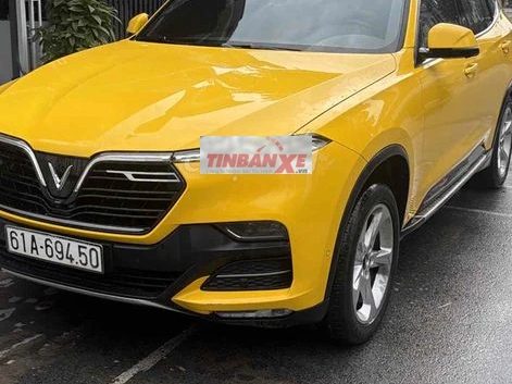 VinFast Lux SA Plus 2019 2.0 Turbo Vàng