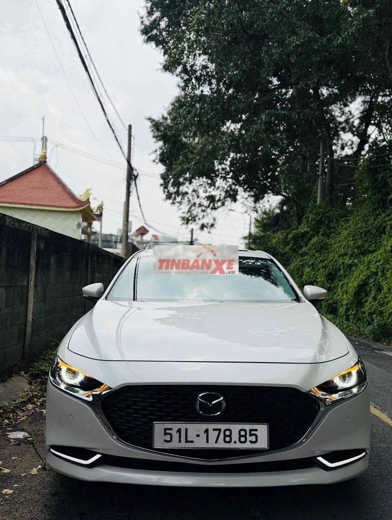 Mazda3 1.5L Premium 2022 Trắng BSTP chính chủ