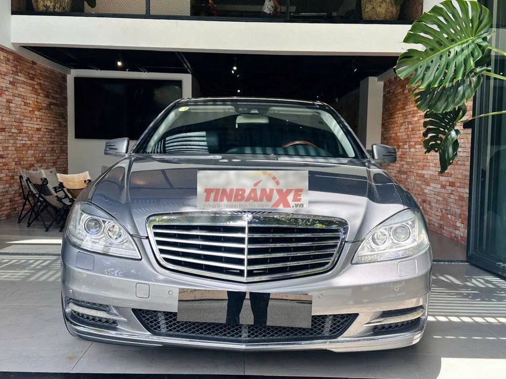 Mercedes S500 2011 87000 km Xám