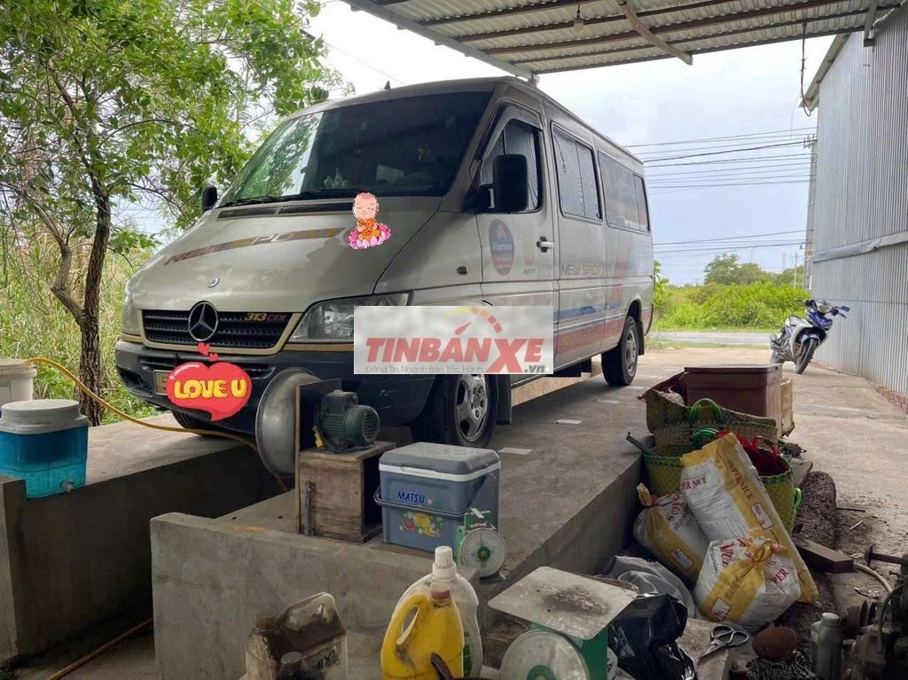 Mercedes-Benz Sprinter Trắng Xe tải van