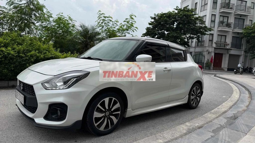 Suzuki Swift GLX 1.2AT 2019 Trắng 60000 km