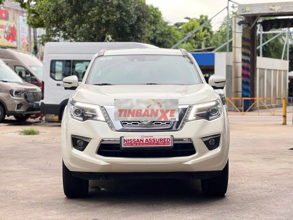 Nissan Terra 2019 Trắng 7 chỗ