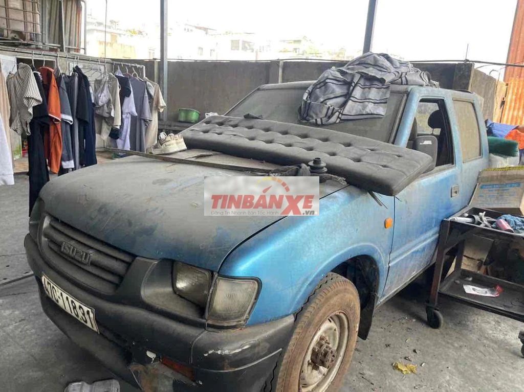 Isuzu Pickup Xanh 1 cầu xăng