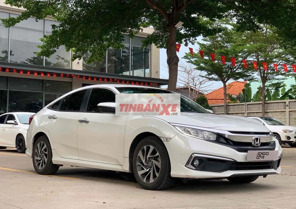 Honda Civic E CVT 2019 Trắng Tự động
