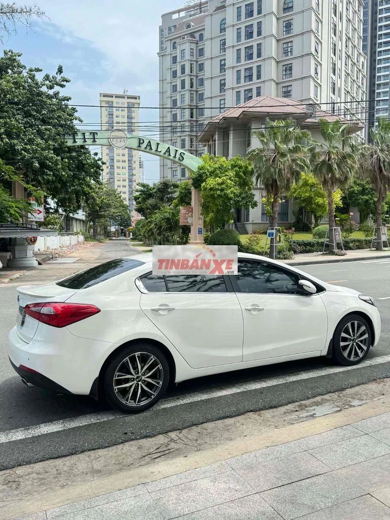 Kia K3 2.0 2014 Trắng 140.000 km / Số tự động
