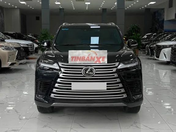 Bán Lexus LX600 Urban 7 chỗ màu Đen. Xe cực đẹp.