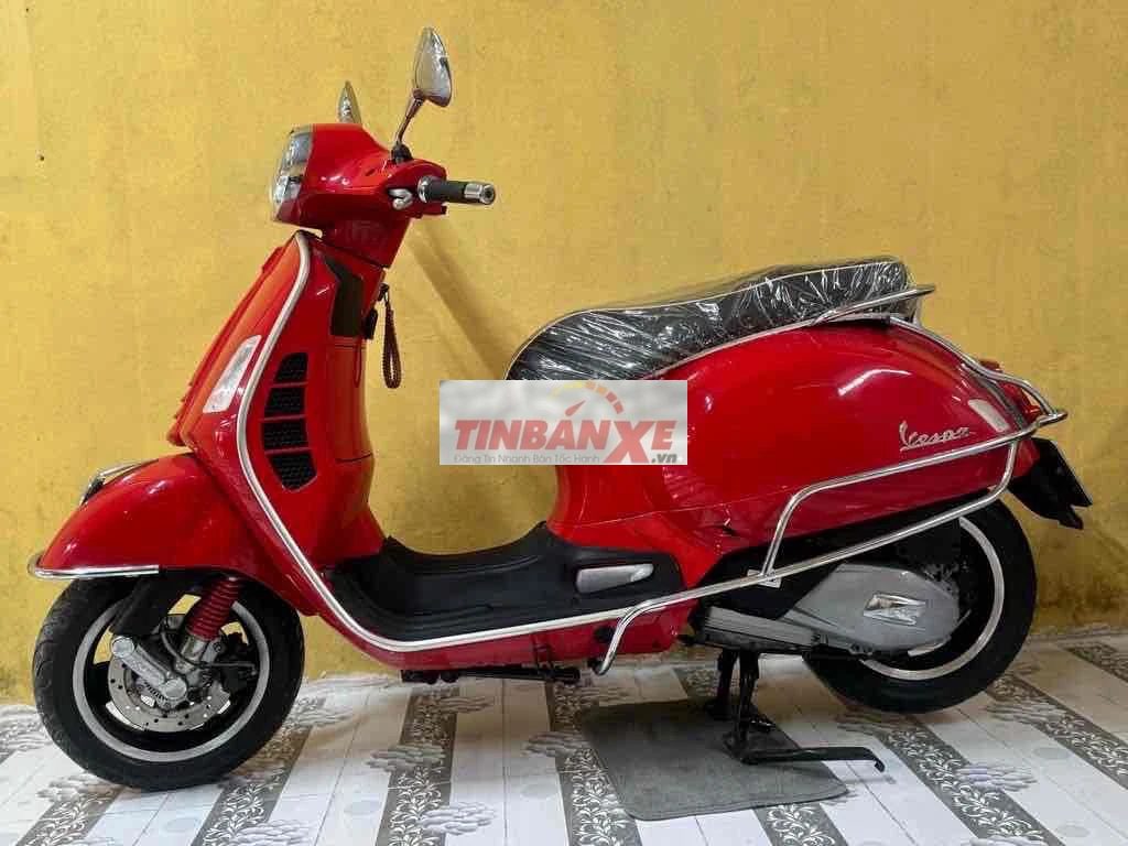 Piaggio Vespa GTS Đỏ 8 nghìn mới 95% 43C1-902.22