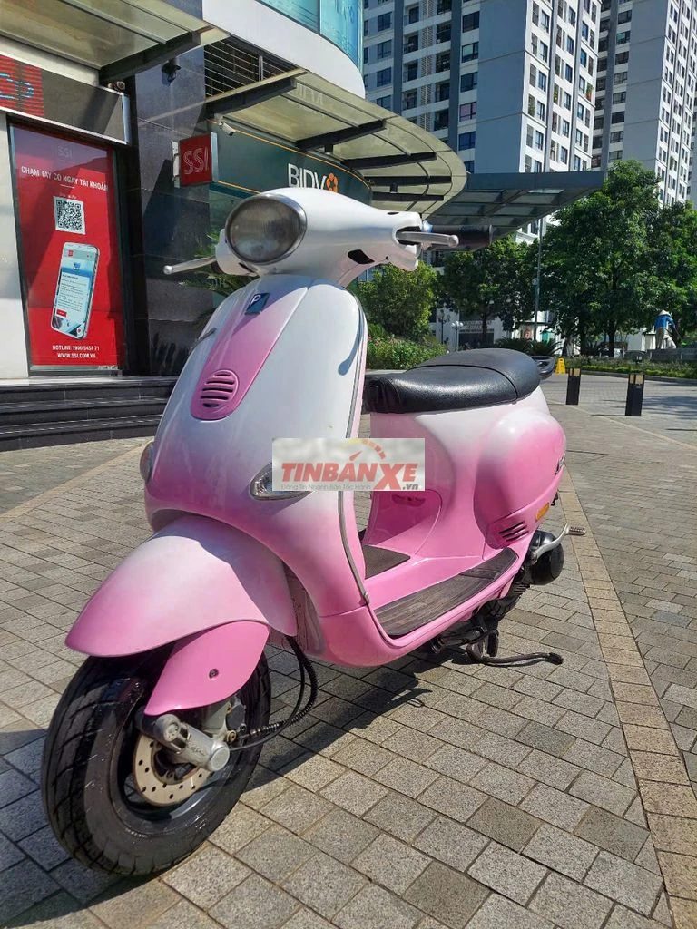Bán xe Piagio LX 125cc mầu trắng chính chủ còn mới