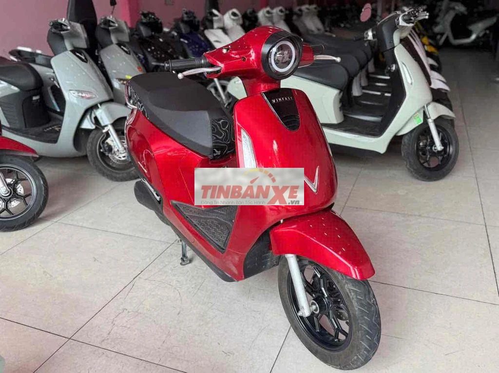 Xe máy điện VinFast Evo Grand màu Đỏ
