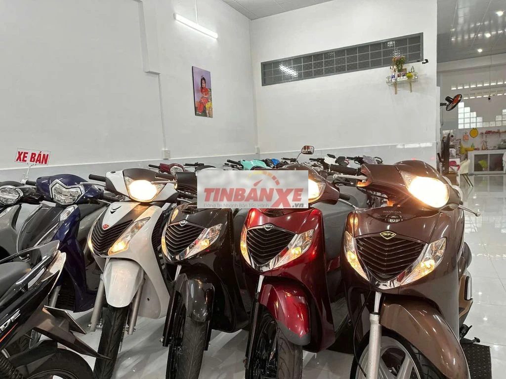 Honda SH 150i nhập ý