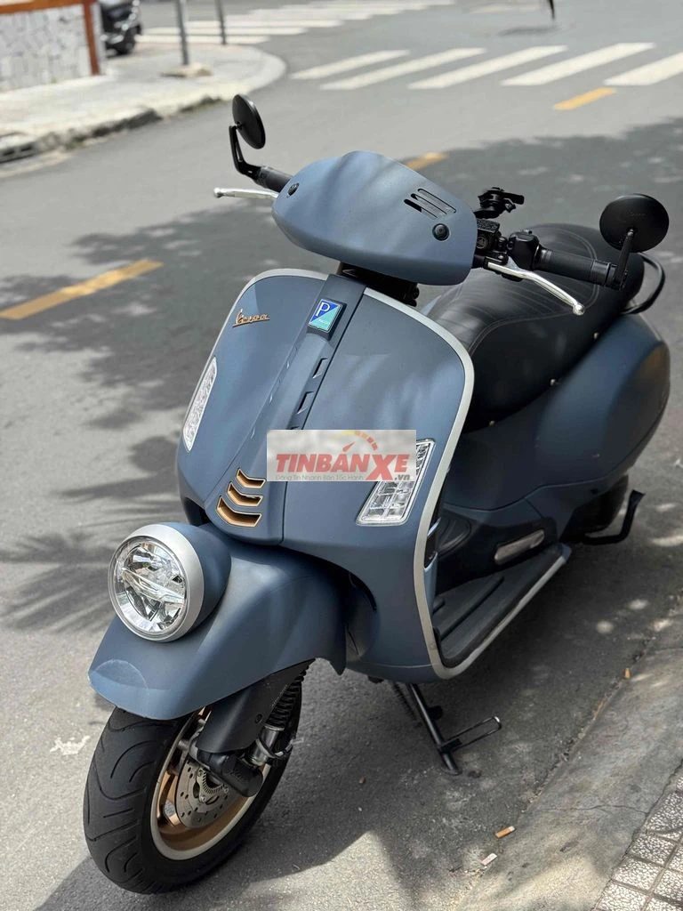Piaggio Vespa GTV 300 2025 Xám 5000 km