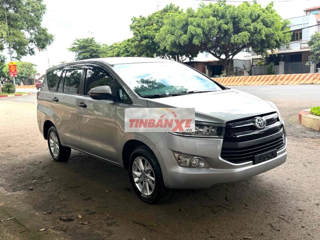 Toyota Innova 2017 Bản E Số sàn