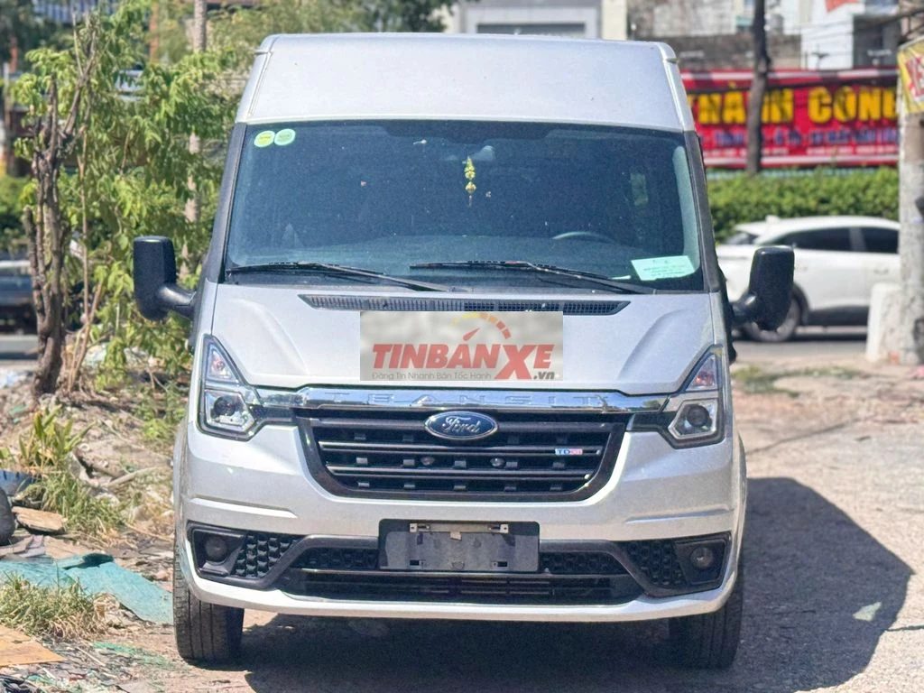 Ford Transit 2022 16 chỗ Dầu 90000 km Bạc