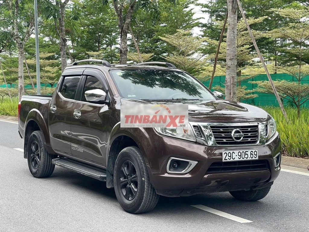 Nissan Navara EL 2017 1 cầu số tự động Nâu