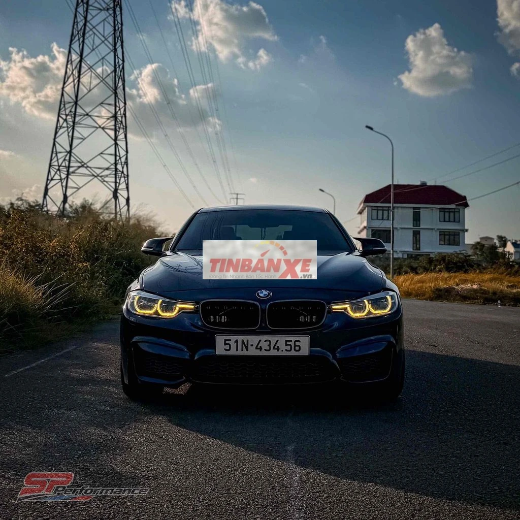 BMW 320i 2013 Xanh đen 140.000 km