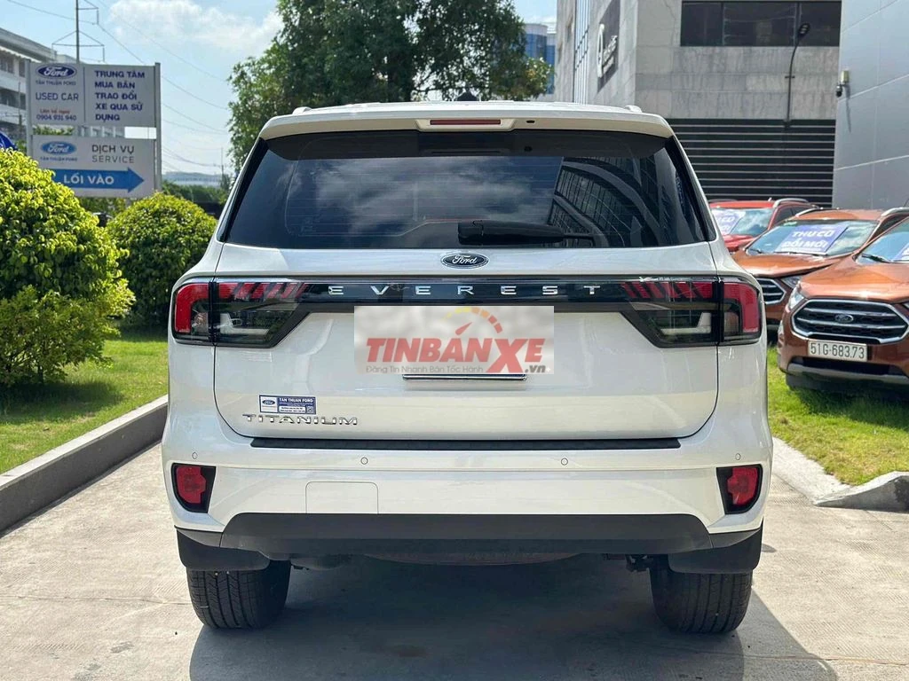 Ford Everest Titanium 4x4 2025 Trắng Tự động