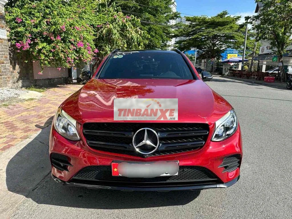Mercedes GLC300 4matic sx 2017 60000km Đỏ