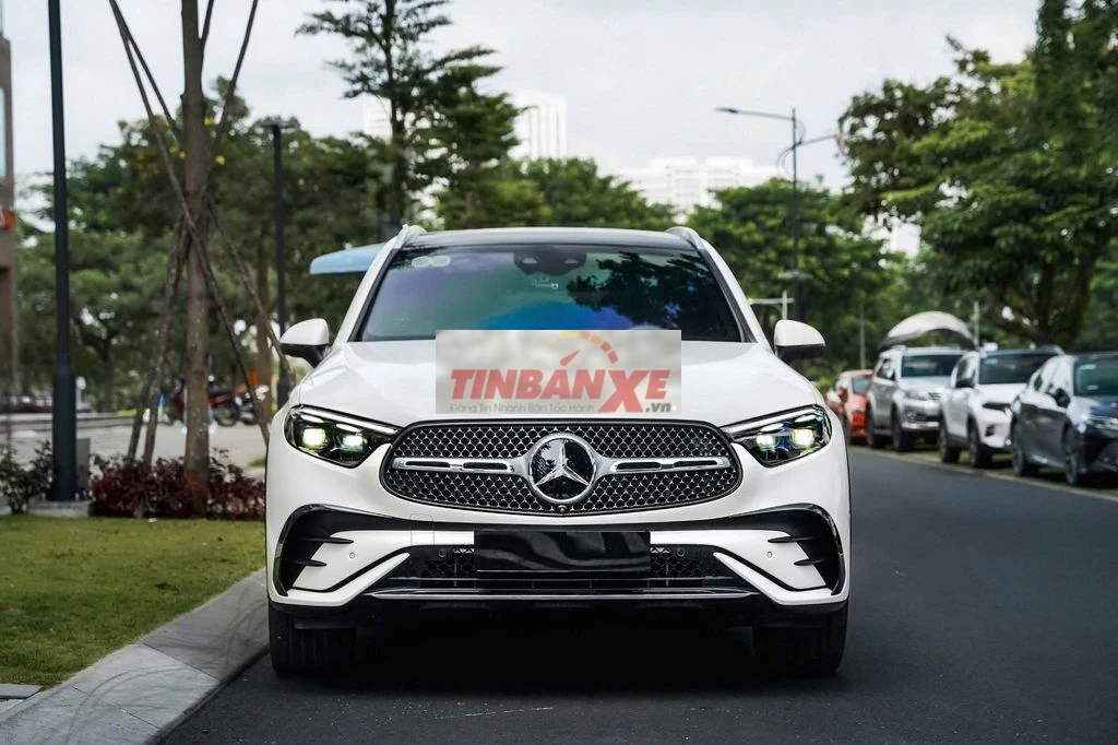 GLC 300 4MATIC mới nhất ưu đãi hơn 500 triệu