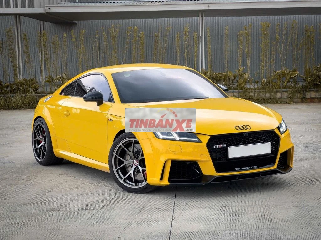 Audi TT 2016 Vàng 40000 km đã lên nhiều đồ chơi