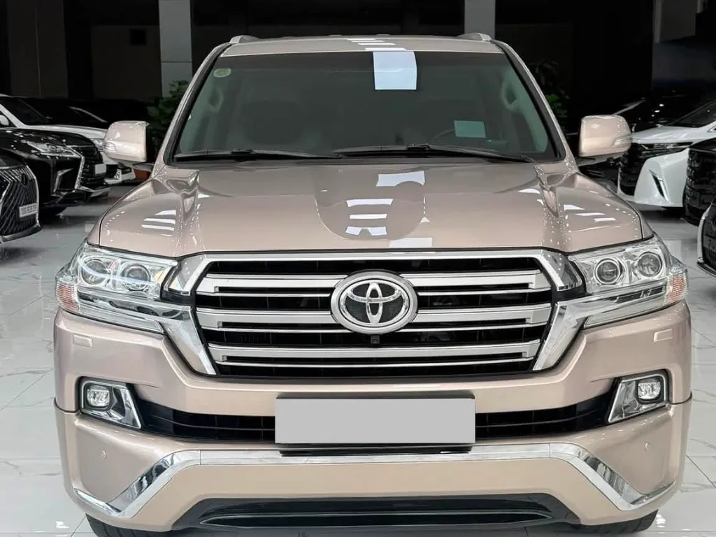 Bán Toyota Land Cruiser 4.6 V8 sản xuất 2016.