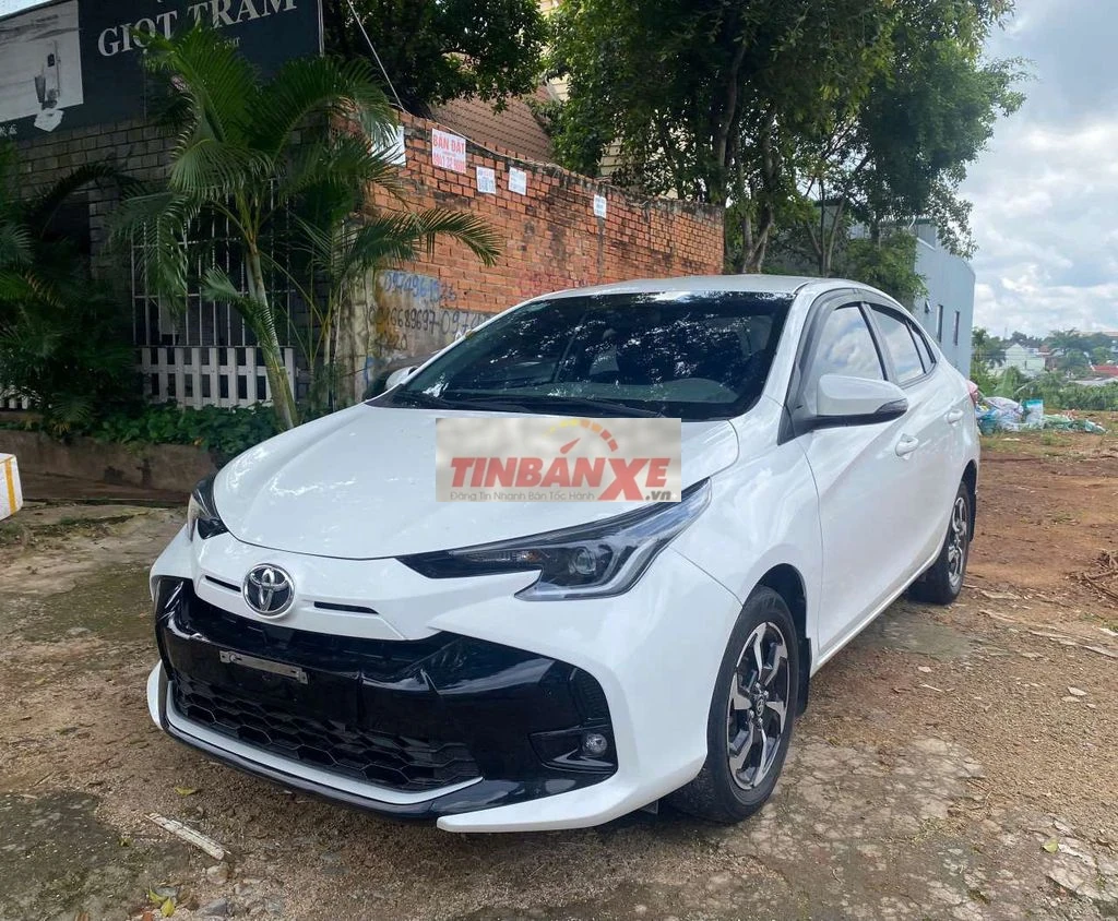 Toyota Vios E CVT 2023 Tự động Trắng