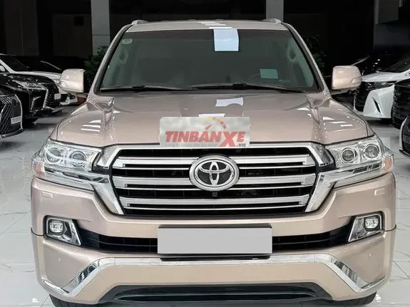 Toyota Land Cruiser 4.6 V8 2016 Vàng cát