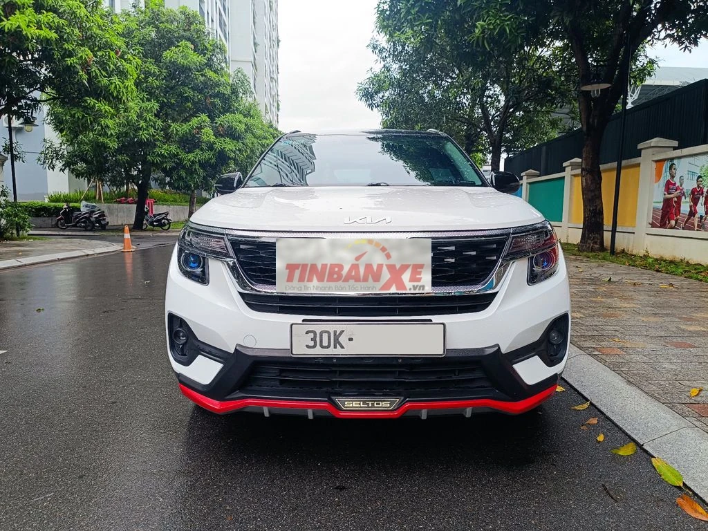 Kia Seltos Luxury 1.6 AT 2023 Trắng 3 vạn