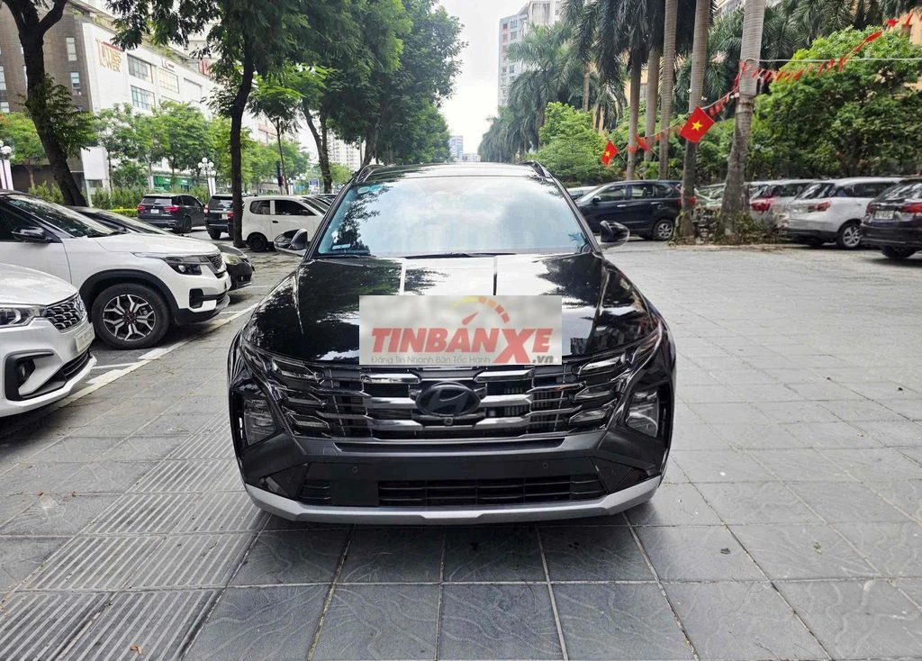 Hyundai Tucson 1.6T 2024 Đen 16000 km