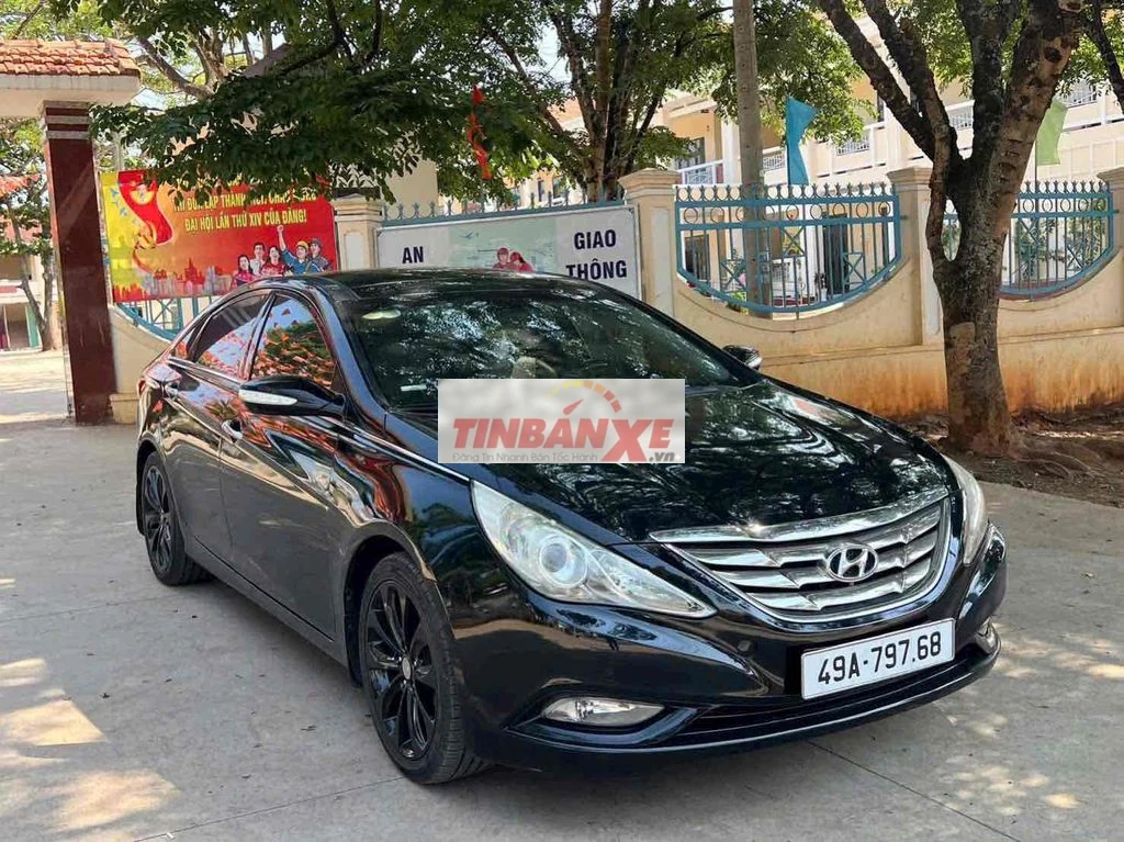 Hyundai Sonata 2011 Đen 5 chỗ