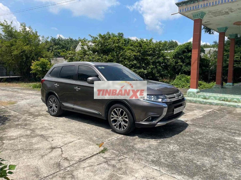 Mitsubishi Outlander 2019 Tự động Nâu