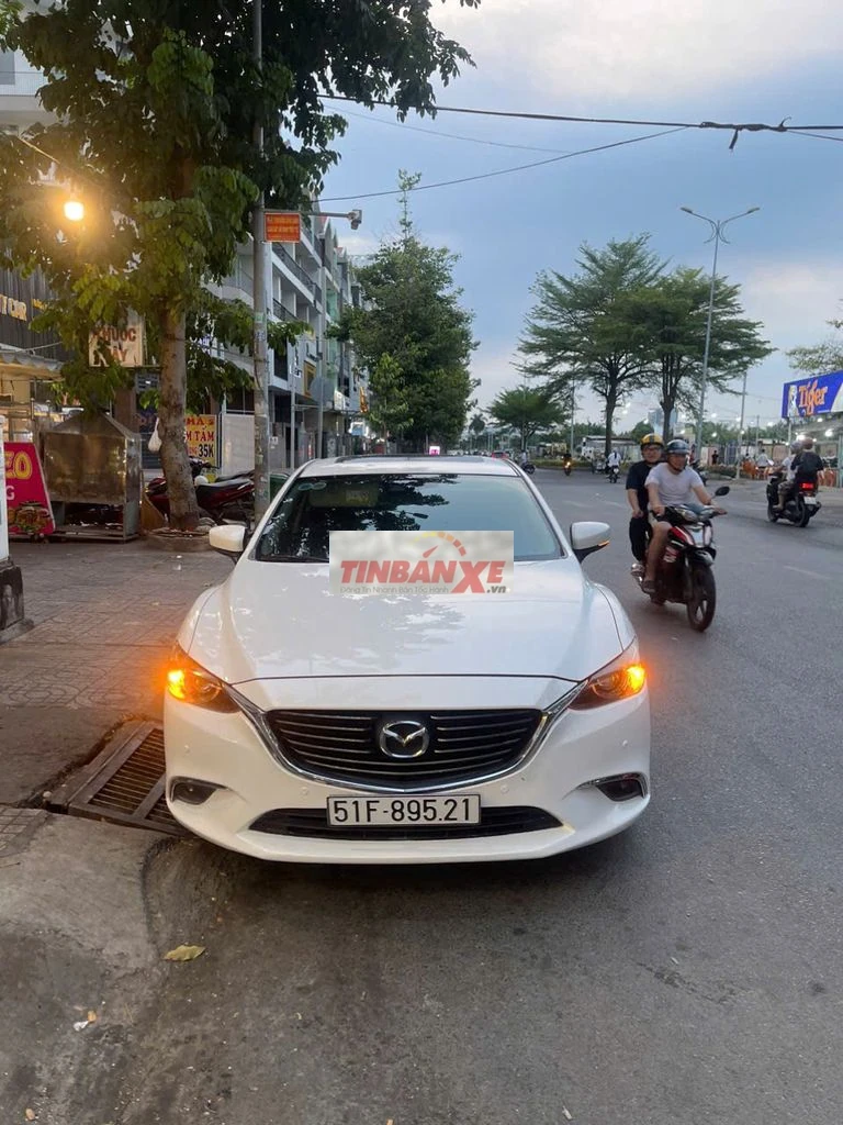Mazda 6 Premium 2018 Trắng 167.000 km