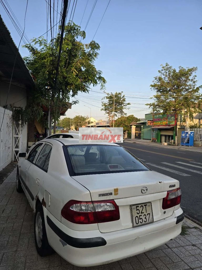 Mazda 626 2001 Trắng