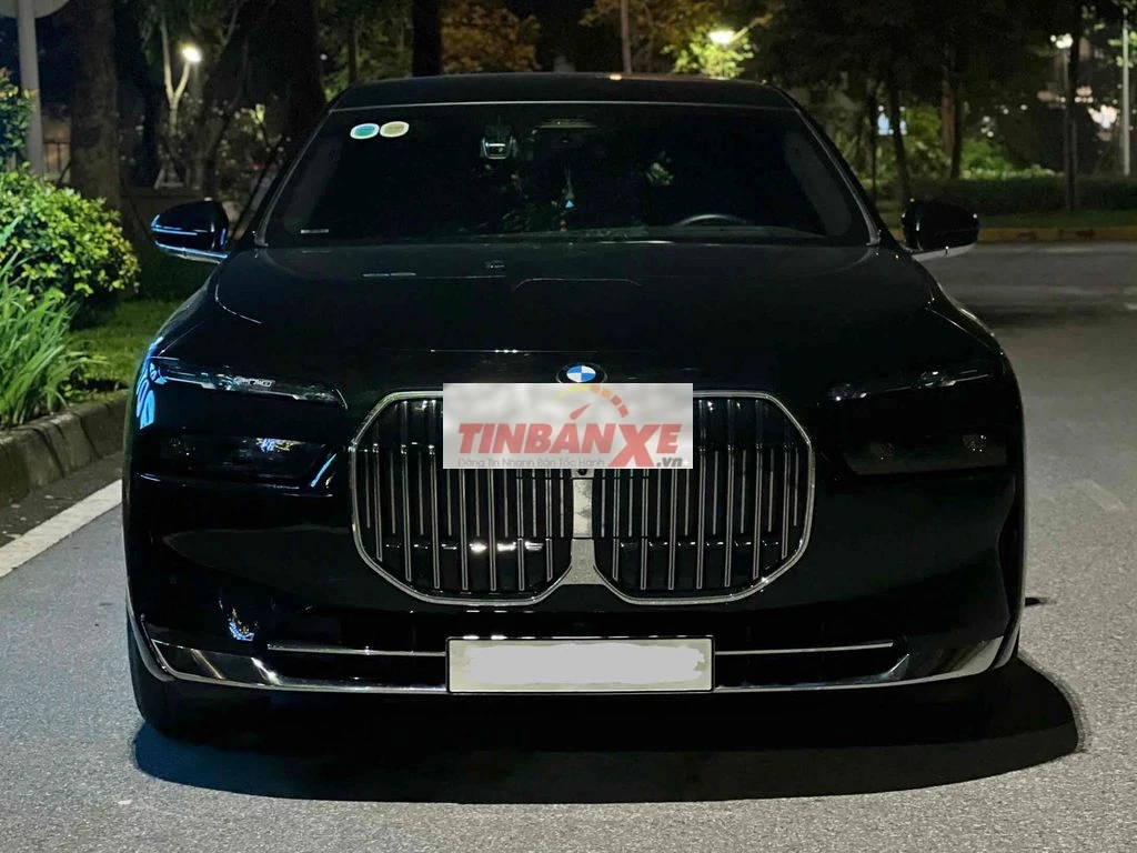 BMW 740i Pure Excellence 2023 Đen 4700km