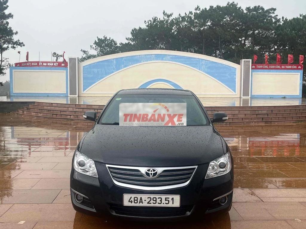 Toyota Camry 2.4G số tự động màu Đen