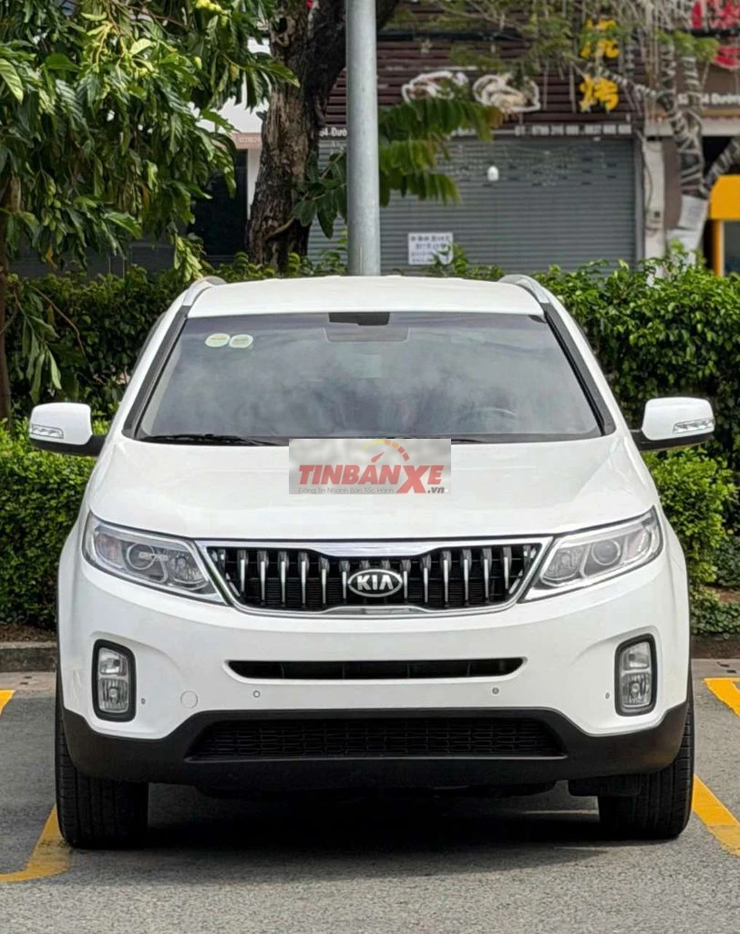 KIA Sorento Deluxe 2020 SUV Trắng 7 chỗ