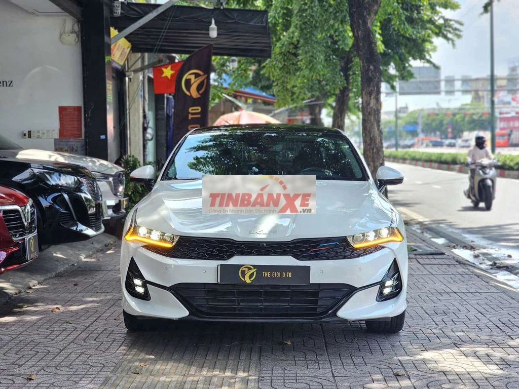 KIA K5 Premium 2022 Trắng Tự động